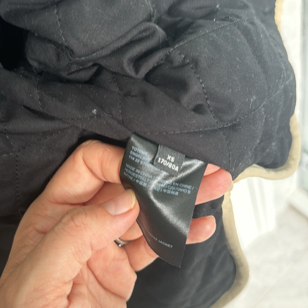 New without tags - Toteme Quilted Bomber Jacket - XS (but fits all body types!) - Picture 6 of 6